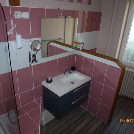 Le Sombernon 2* 디종