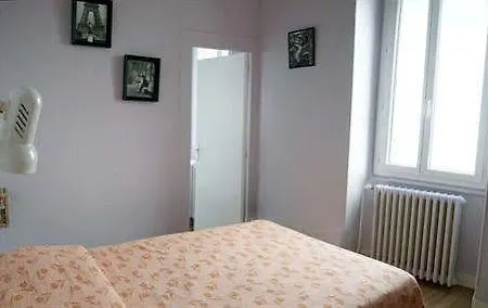 Le Sombernon Hotel 2*