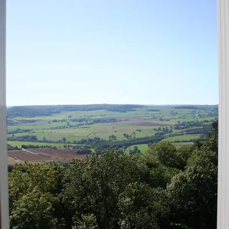 Otel Le Sombernon 2*