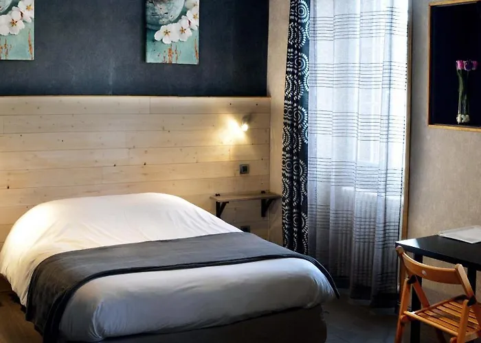 Le Sombernon 2* דיז'ון