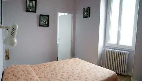 Le Sombernon Hotel 2*